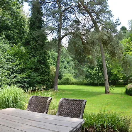Vakantiehuis Cozy In With Forest Near *