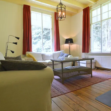 Cozy In With Forest Near Holiday home Zelhem